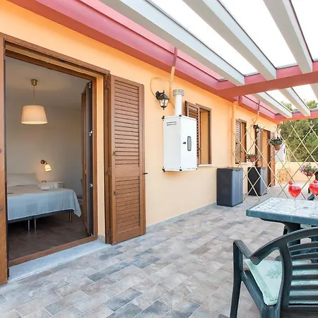 Sand'ana House Bed & Breakfast 2*