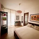 Sand'ana House 3*