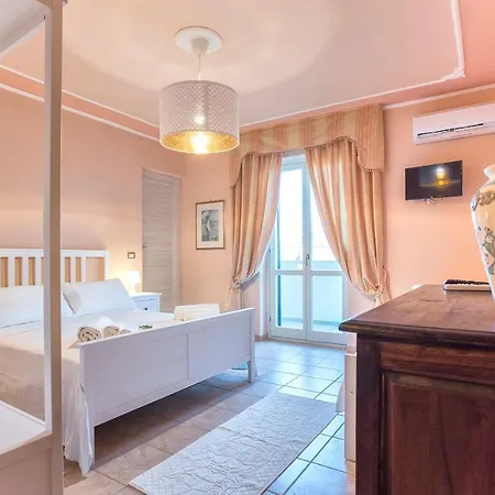 Bed & Breakfast Sand'ana House
