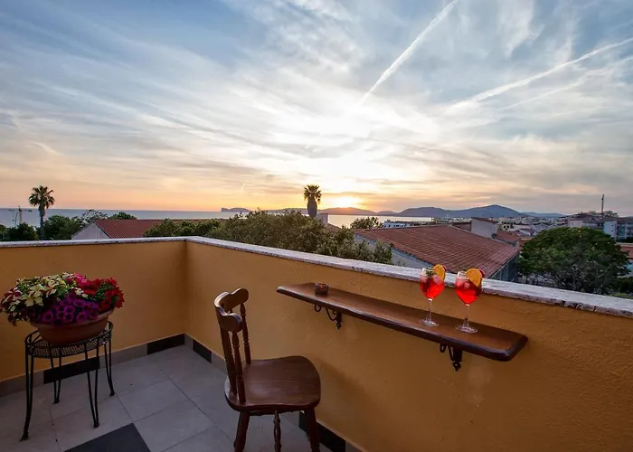 فندق مبيت وإفطار Sand'ana House ألغيرو